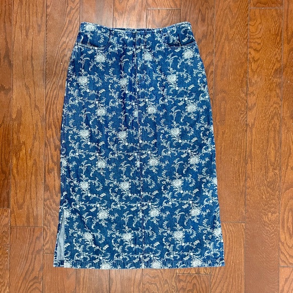 90s Vintage Laura Ashley Denim Skirt Midi Floral Pattern - Picture 1 of 5
